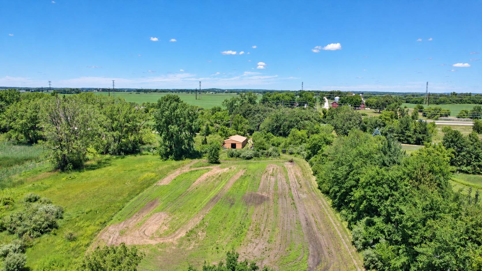 0000 Norris RD, Sugar Grove, IL 60554