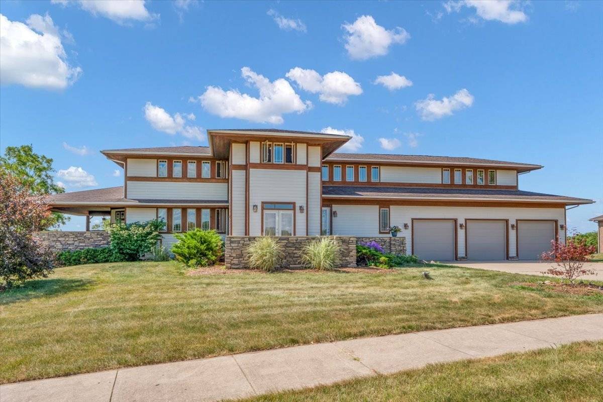 10952 Tanglewood Trails DR, Yorkville, IL 60560