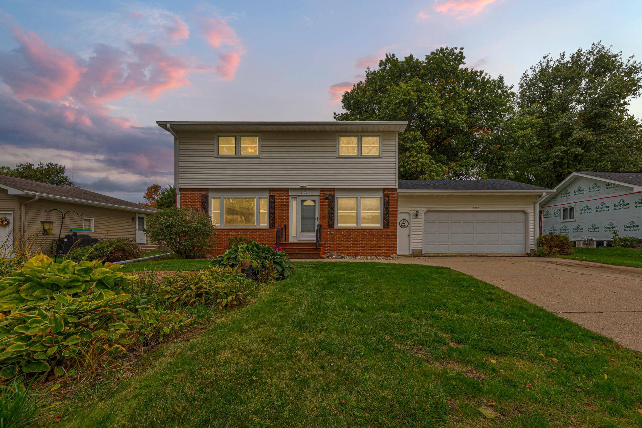 1100 Mitchell DR, Faribault, MN 55021