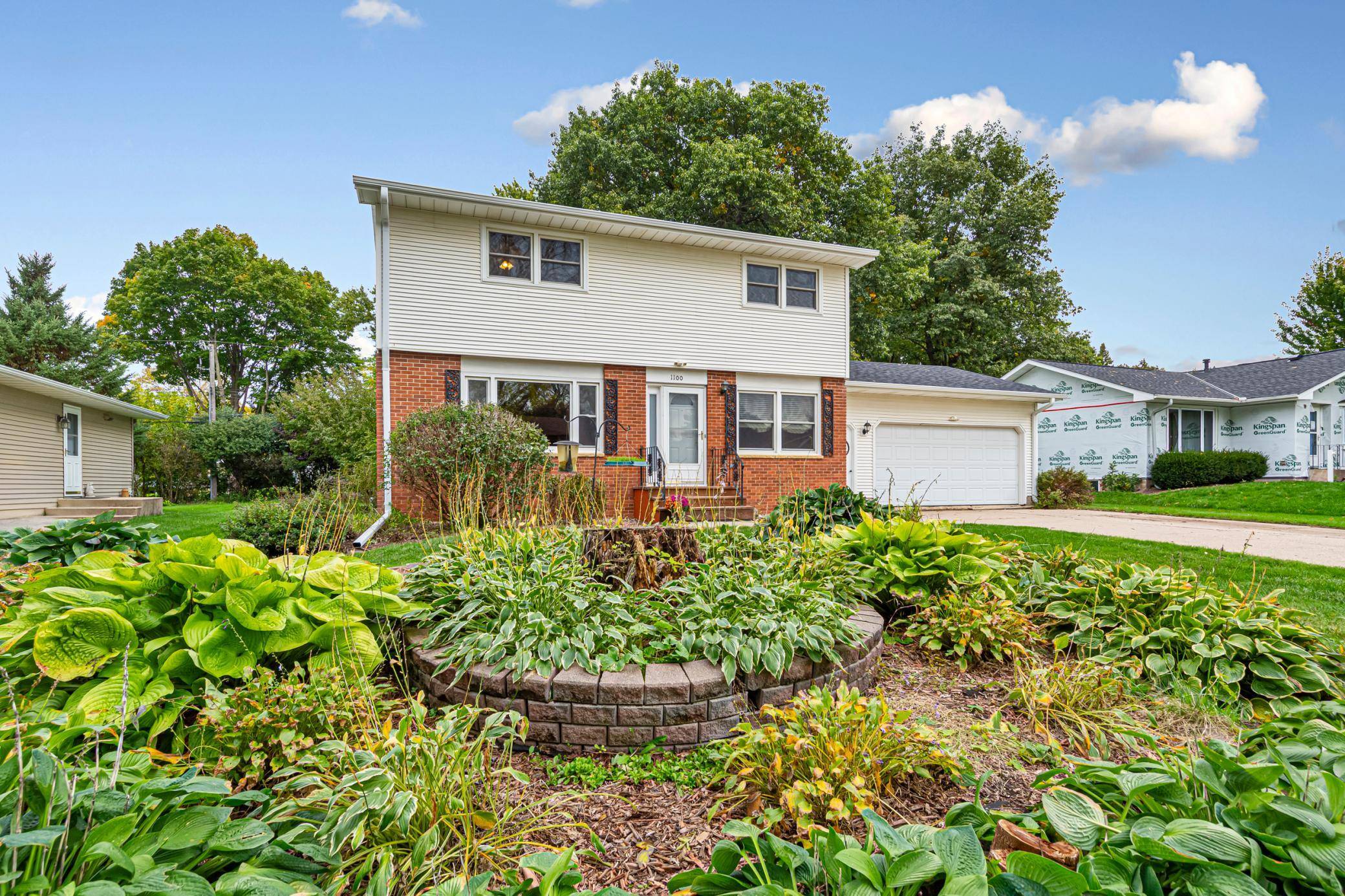 1100 Mitchell DR, Faribault, MN 55021