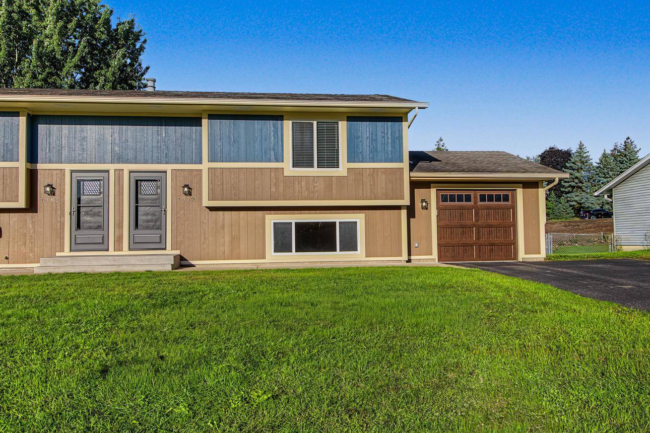 1381 Easter LN, Eagan, MN 55123