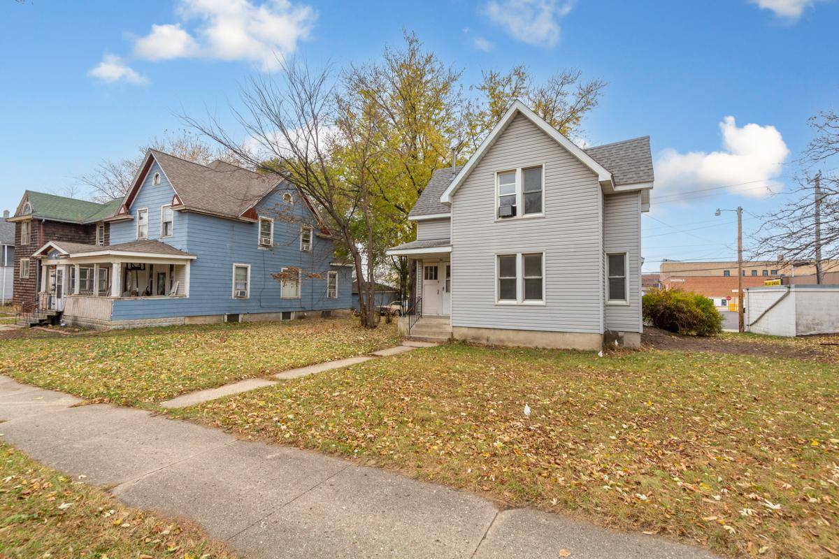 214 W College ST, Albert Lea, MN 56007