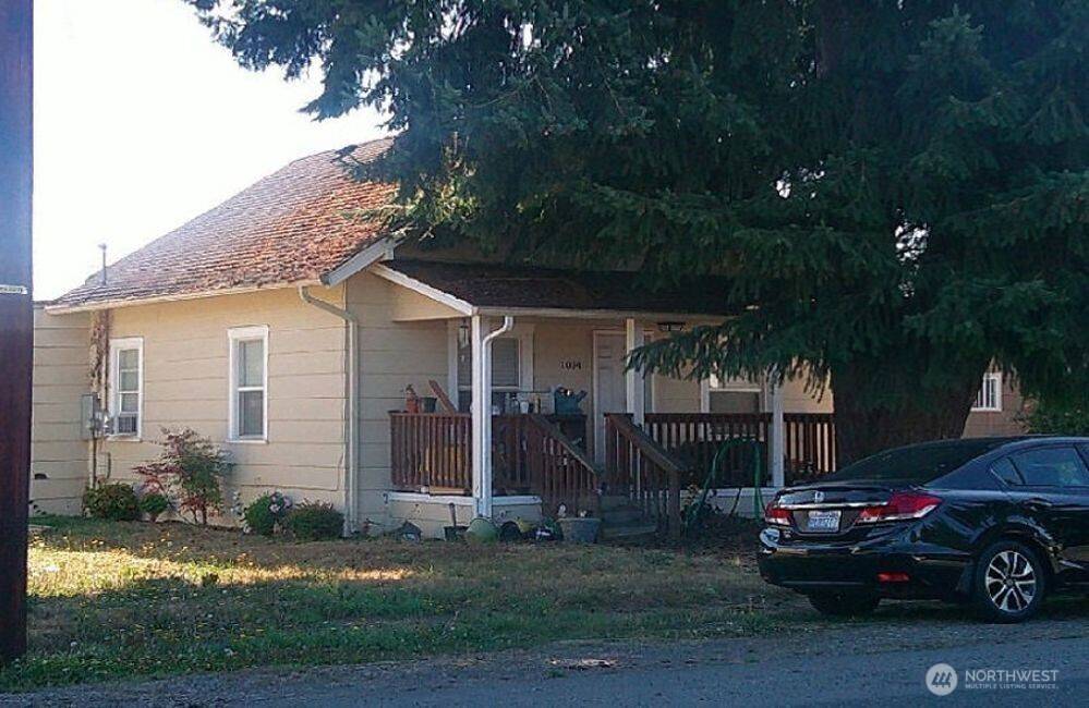 1014 S Tower AVE, Centralia, WA 98531