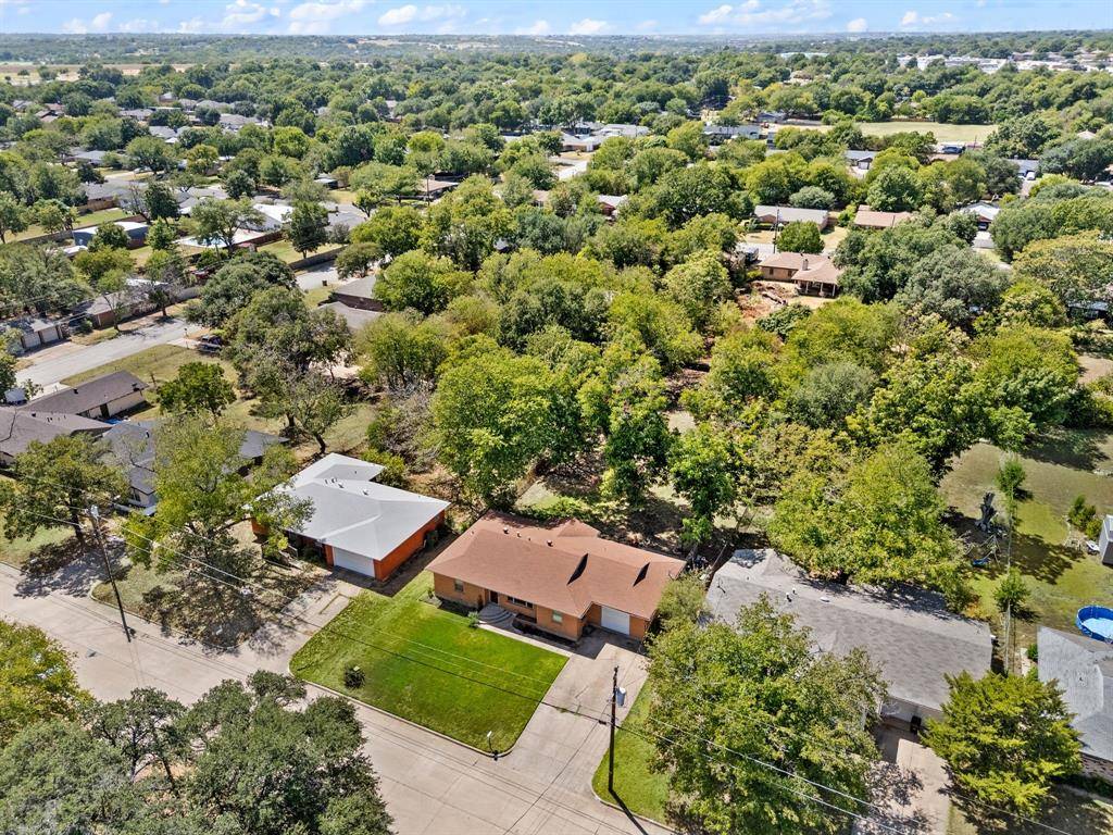 1134 Usher Street, Benbrook, TX 76126