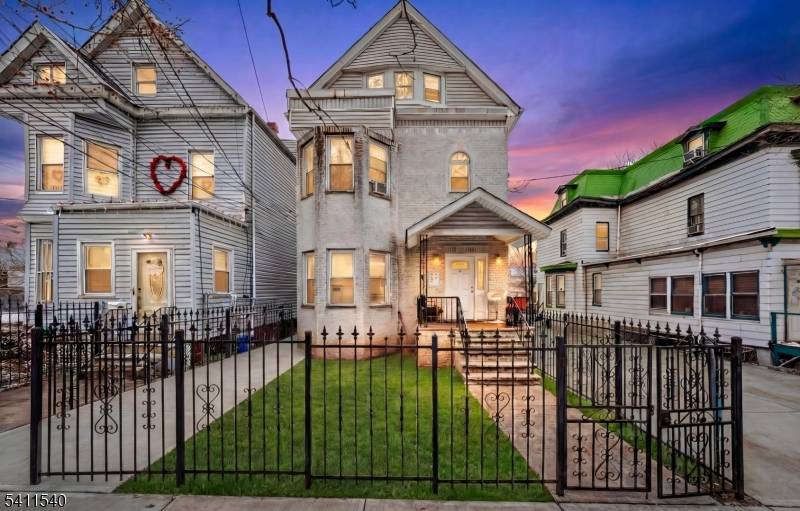 30 N 11Th St, Newark City, NJ 07107