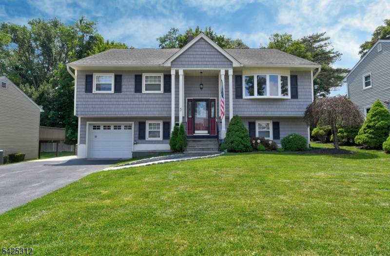 5 Butler Pl, Butler Boro, NJ 07405