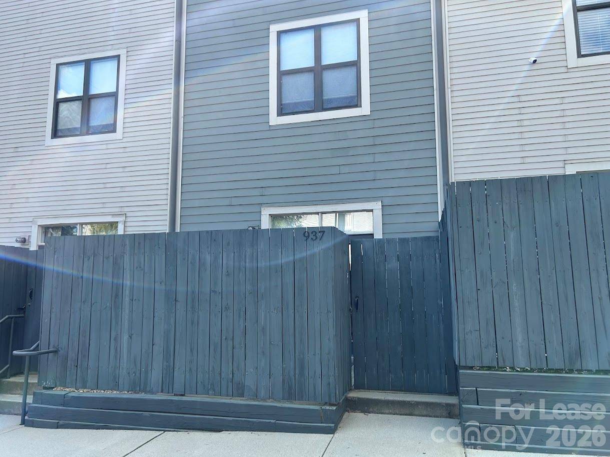937 E 7th ST, Charlotte, NC 28204