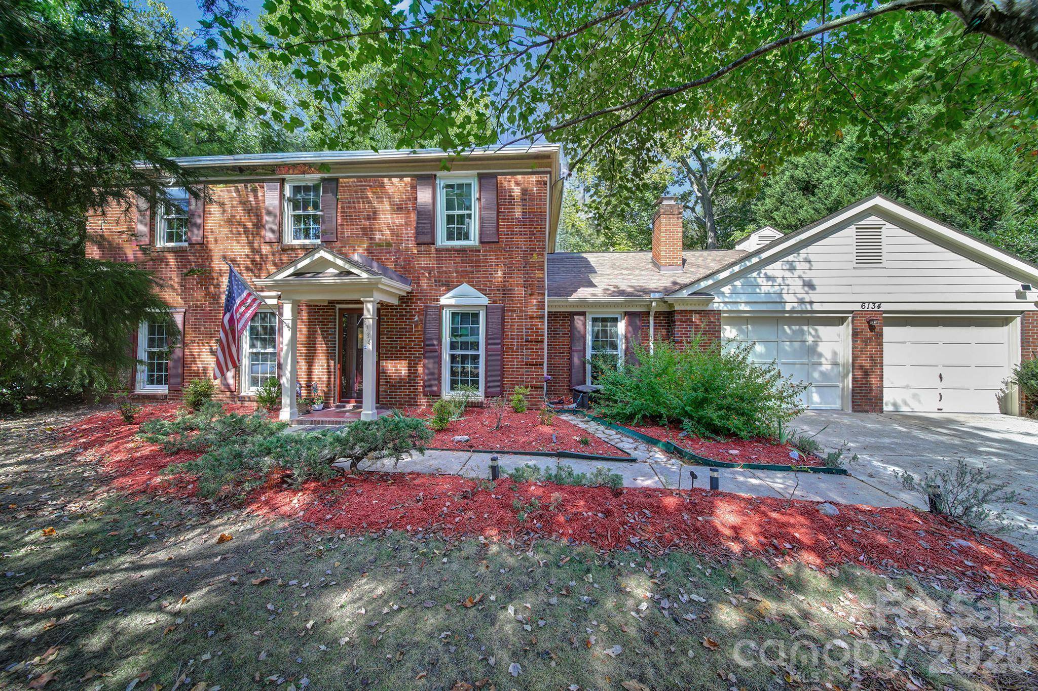 6134 Hickory Forest DR, Charlotte, NC 28277
