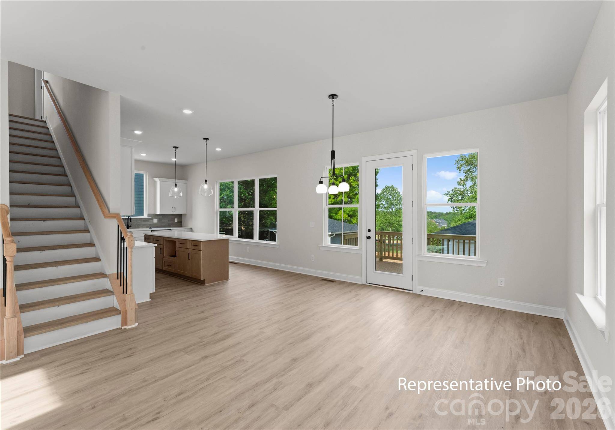 708 Ann DR, Belmont, NC 28012