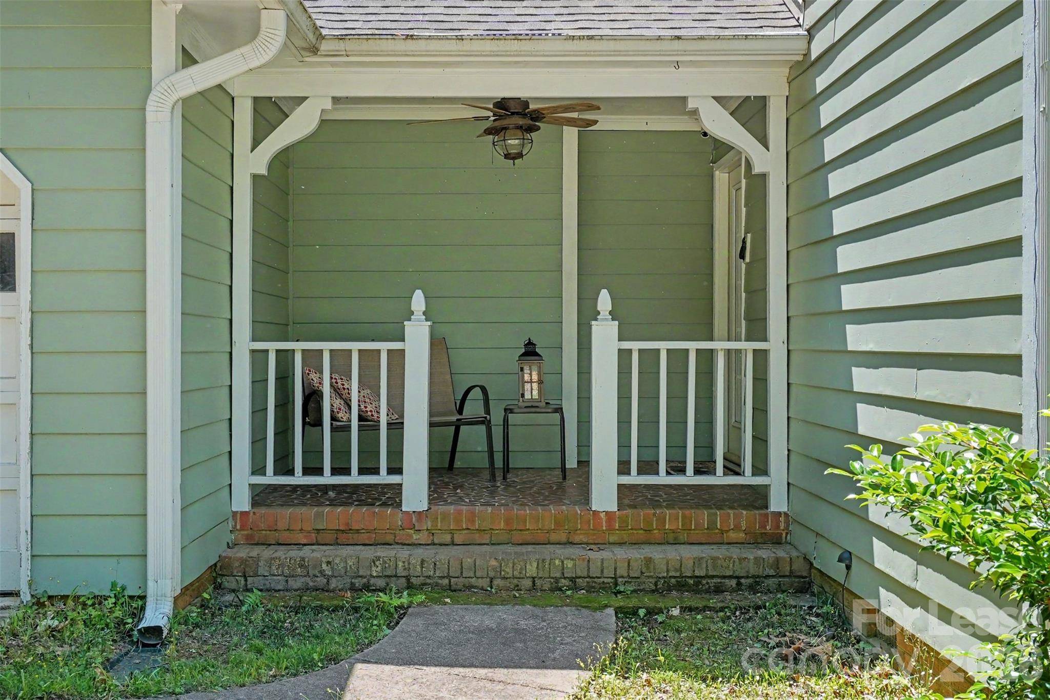 5812 Camelot RD, Charlotte, NC 28270