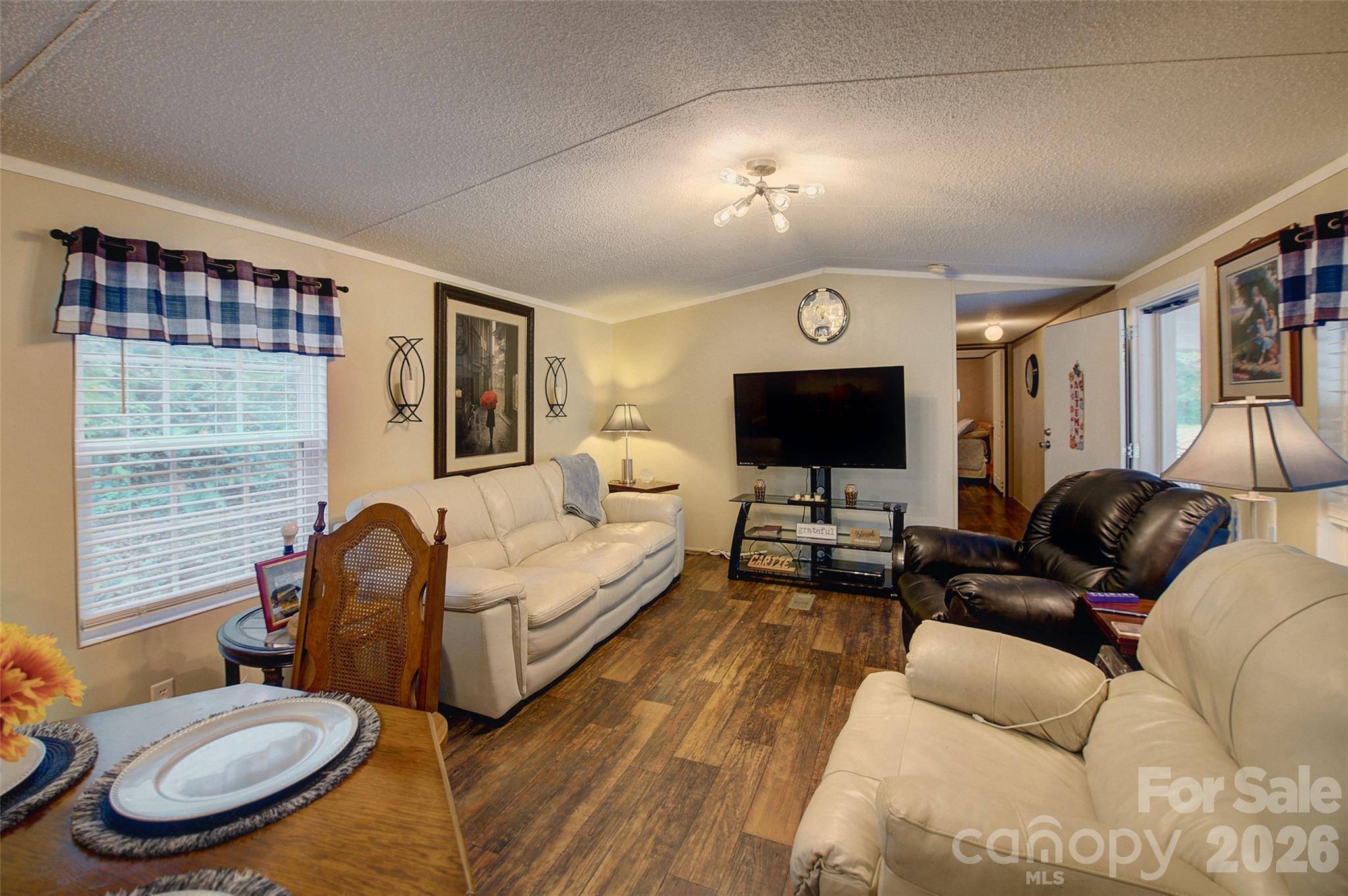 120 Ed Young RD, Burnsville, NC 28714