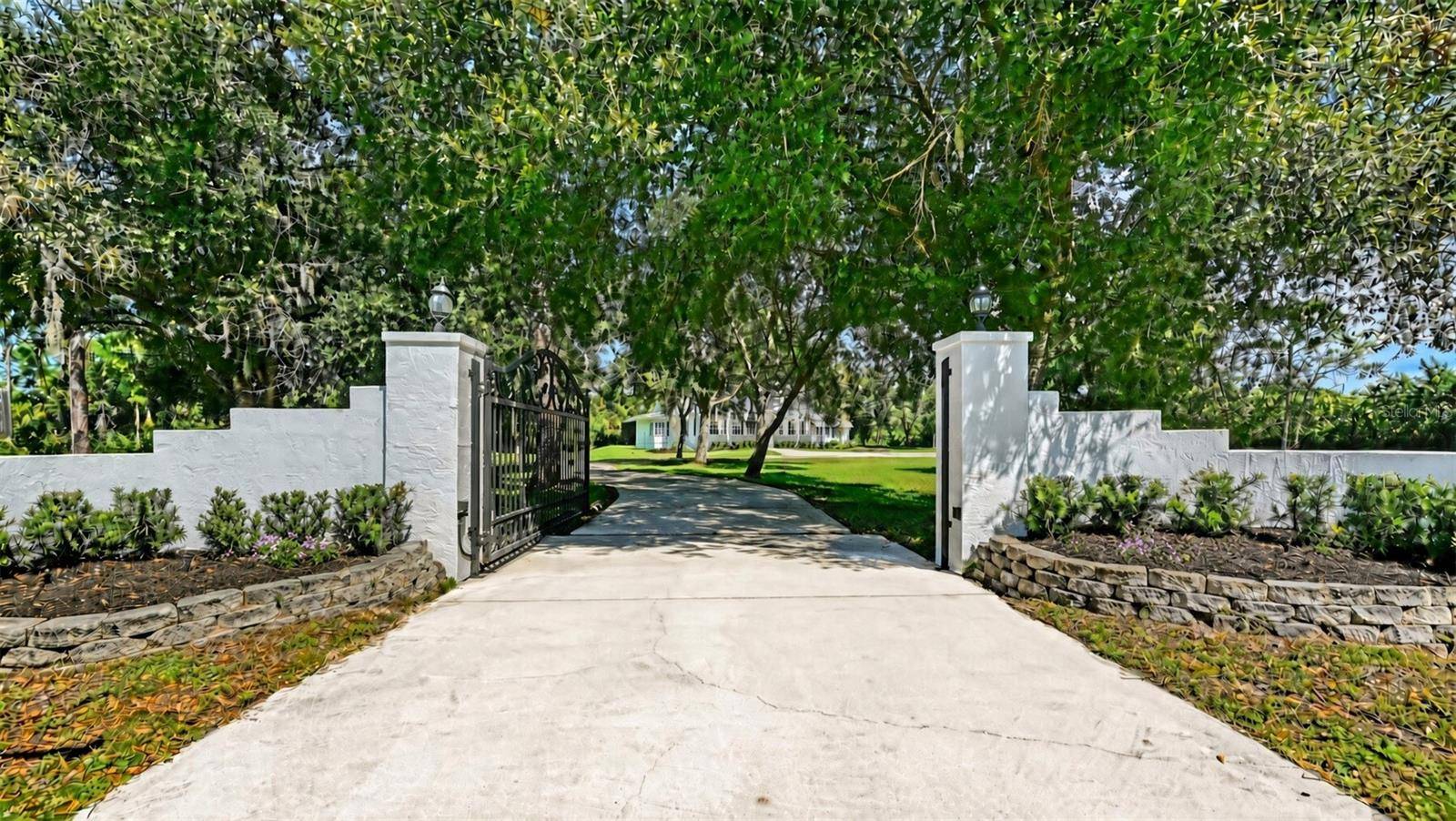 19005 69TH AVE E, Bradenton, FL 34211