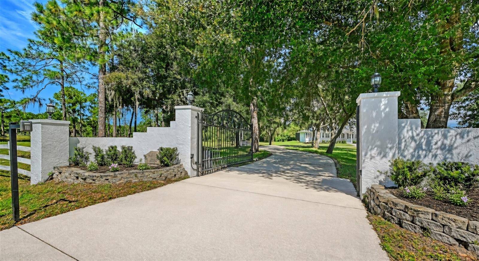 19005 69TH AVE E, Bradenton, FL 34211