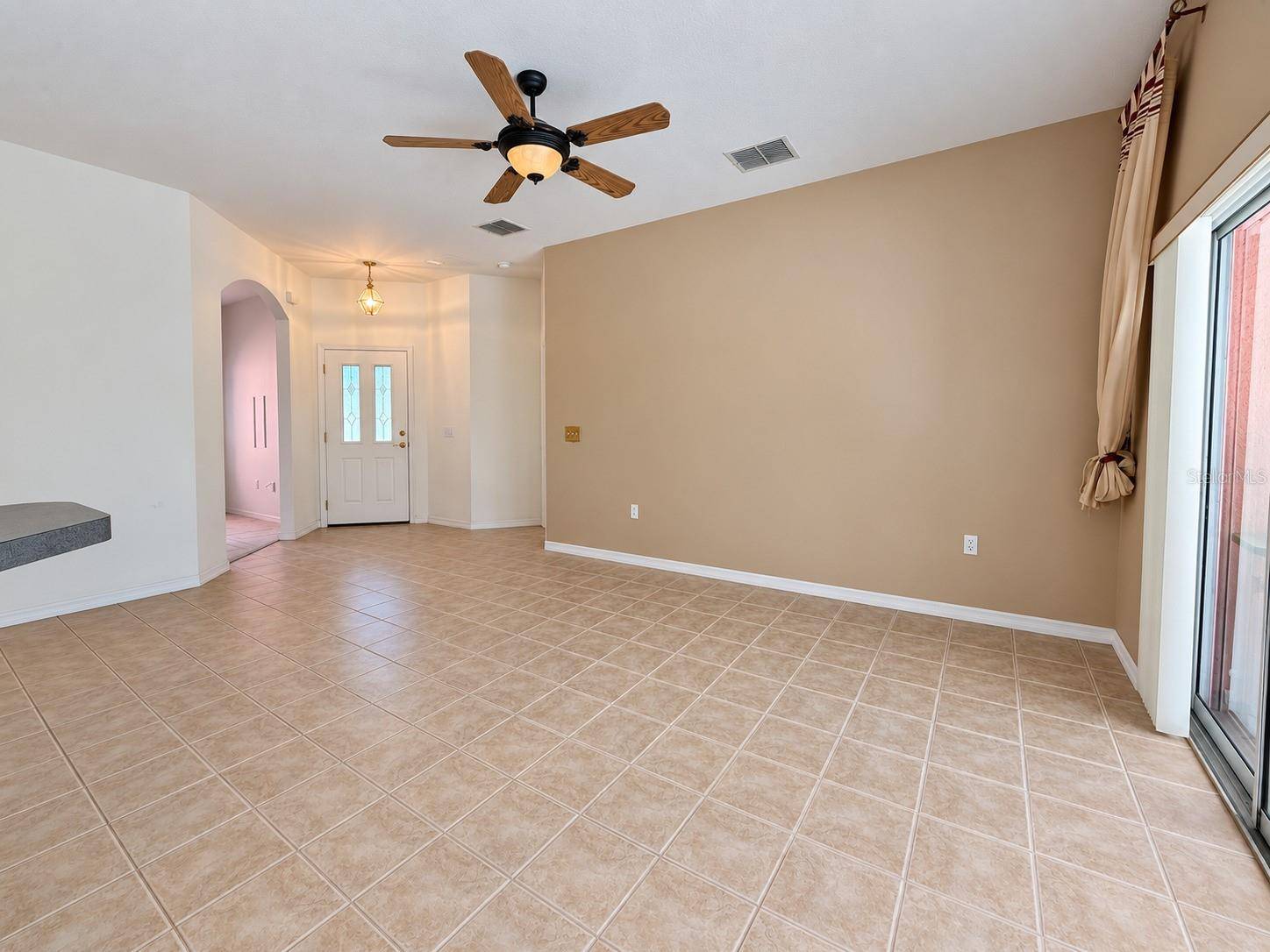 219 KNOLL WOOD DR, Poinciana, FL 34759