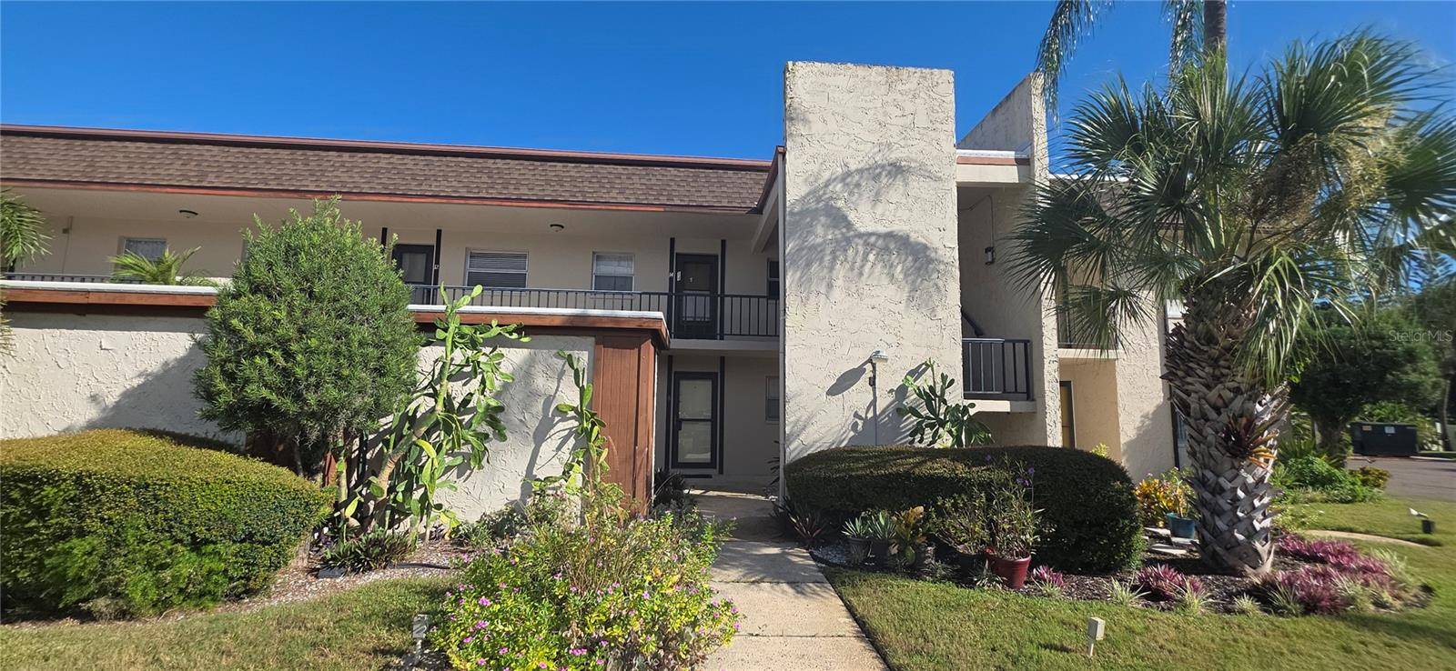 2750 E BAY DR #14C, Largo, FL 33771