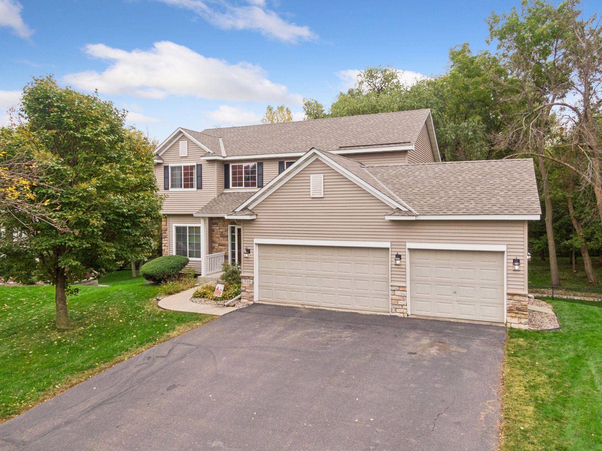 848 Bridle Creek LN, Jordan, MN 55352