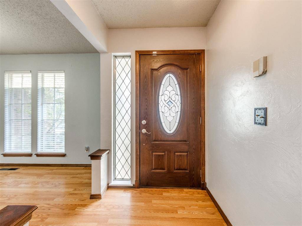 104 Redbird CIR, Midwest City, OK 73110