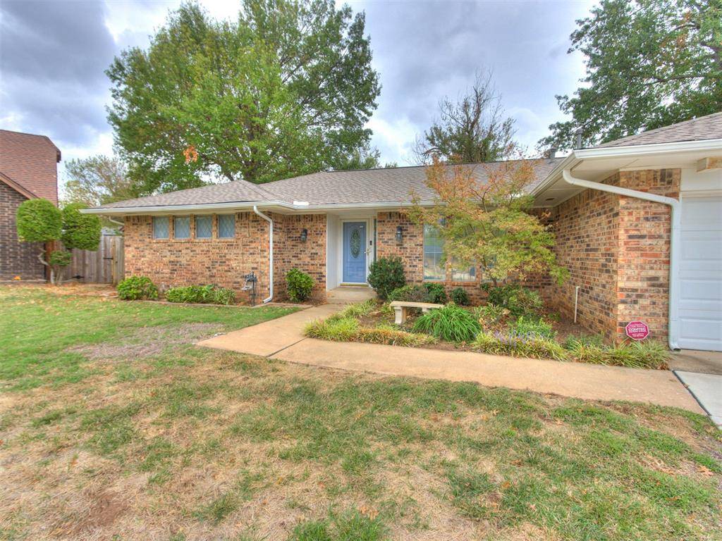 104 Redbird CIR, Midwest City, OK 73110