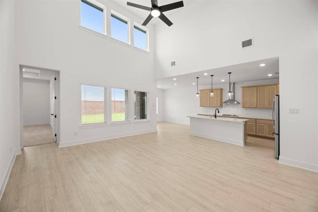941 Freese Street, Justin, TX 76247