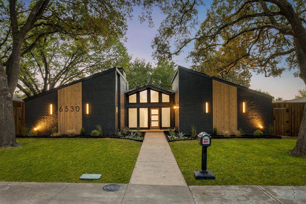 6530 Southpoint Drive, Dallas, TX 75248
