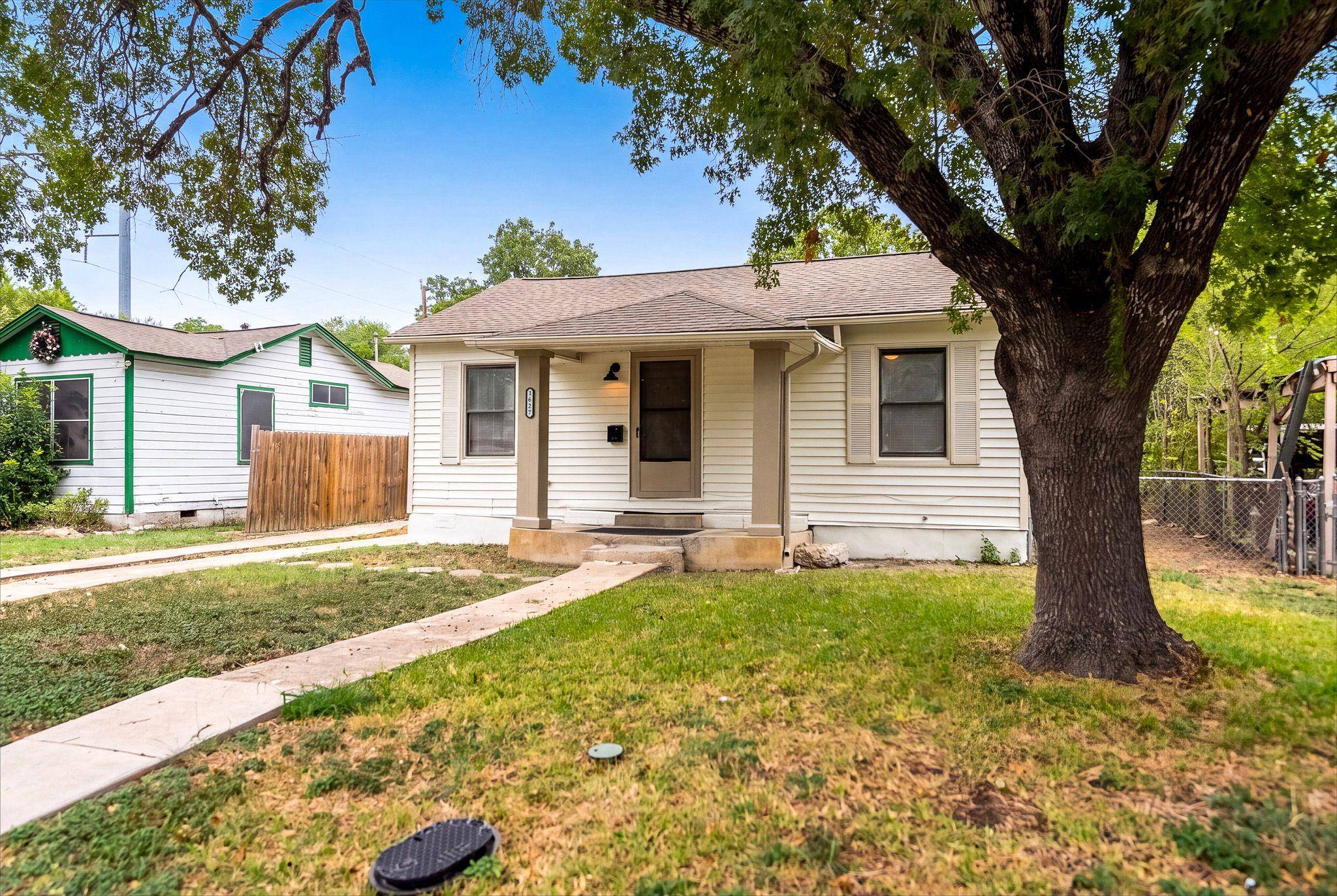 1627 Thorain BLVD, San Antonio, TX 78201