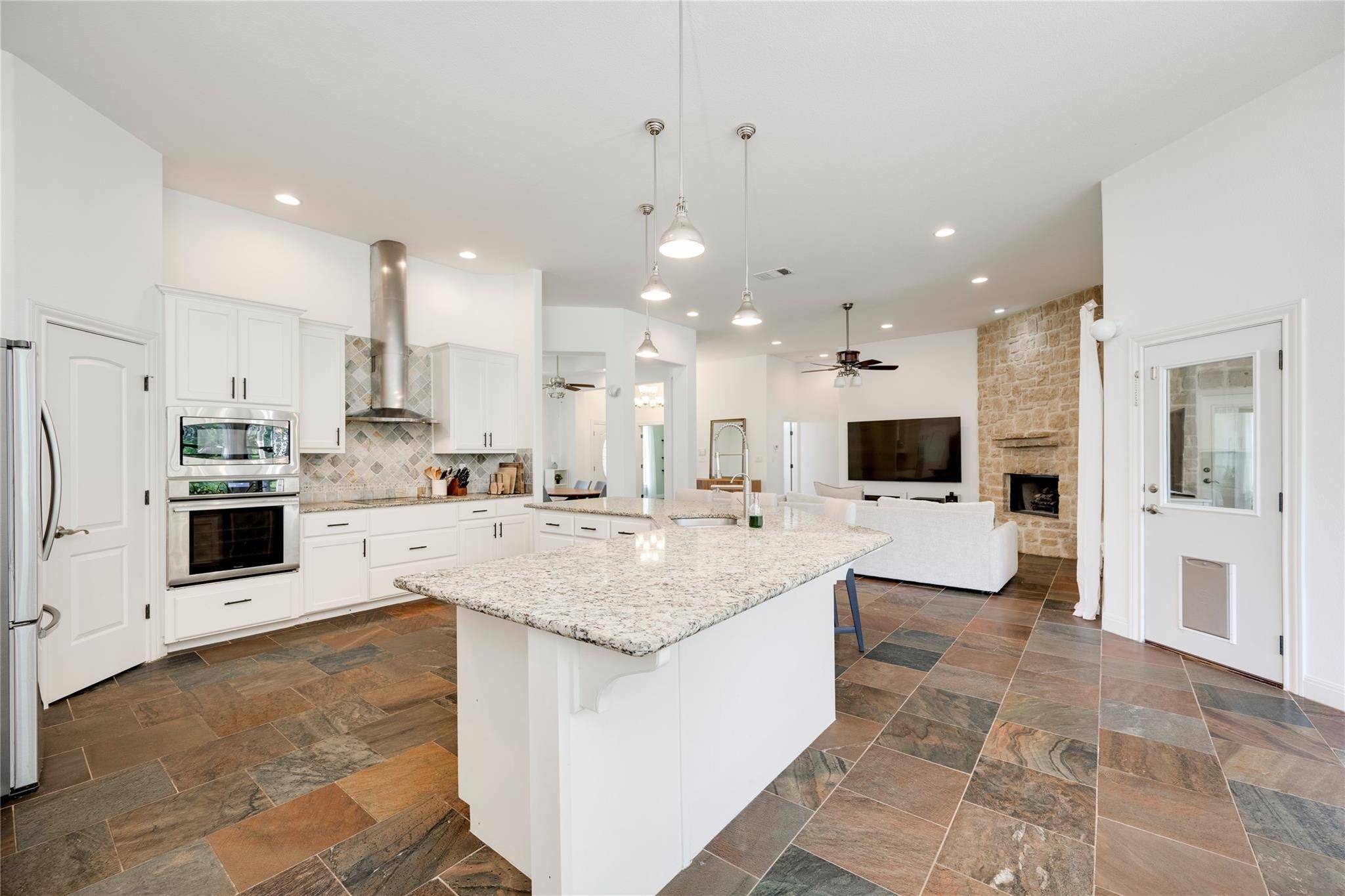 1005 Cedar Park DR, Cedar Park, TX 78613