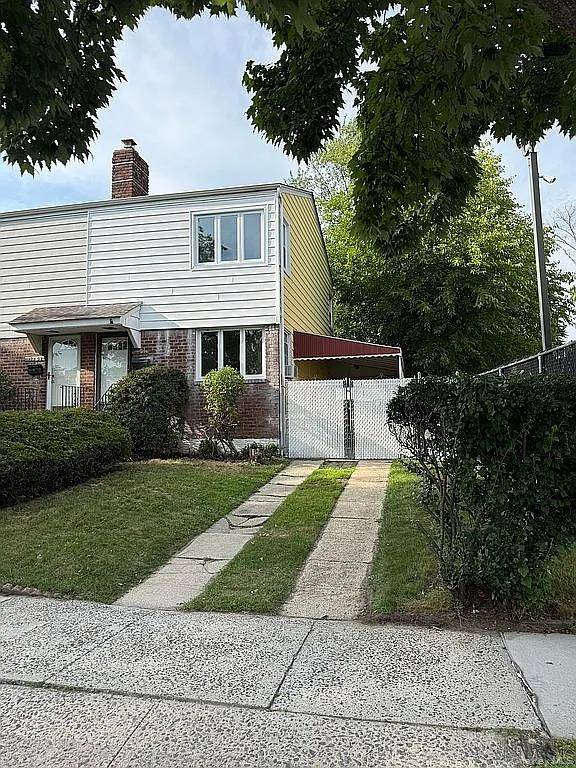 152-61 11th AVE, Whitestone, NY 11357