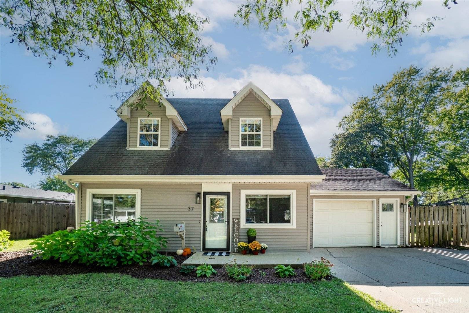 37 S Bereman RD, Montgomery, IL 60538