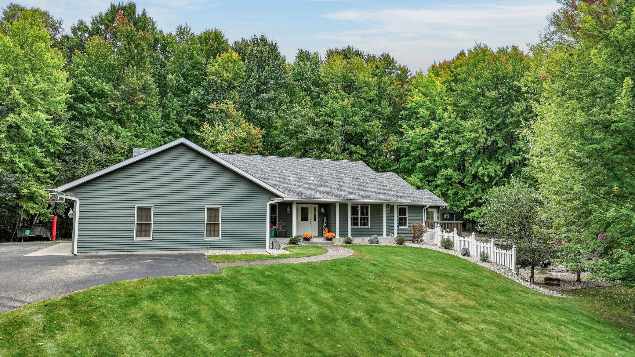 13045 76th AVE, Chippewa Falls, WI 54729