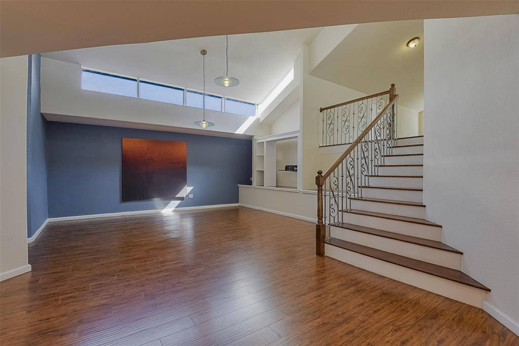 2210 Winter Sunday Way, Arlington, TX 76012