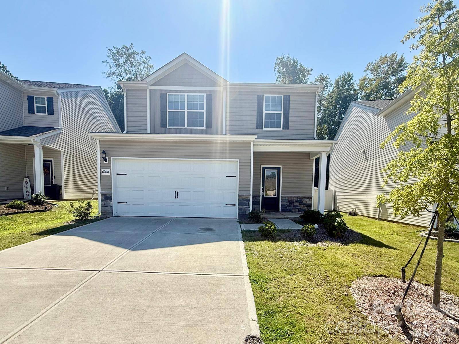 6200 Lowe LN, Charlotte, NC 28214
