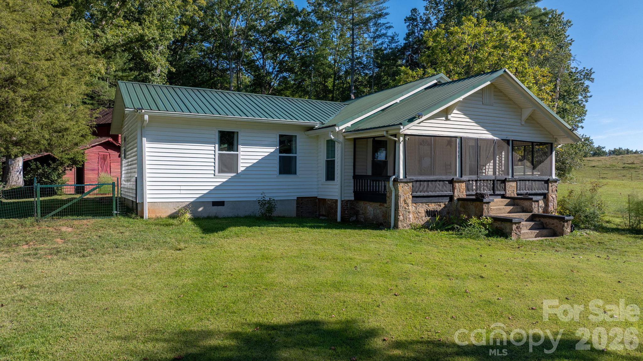 6998 Nobby Lail RD, Connelly Springs, NC 28612
