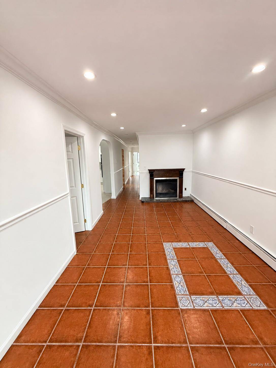 9229 55th AVE #2Fl, Elmhurst, NY 11373