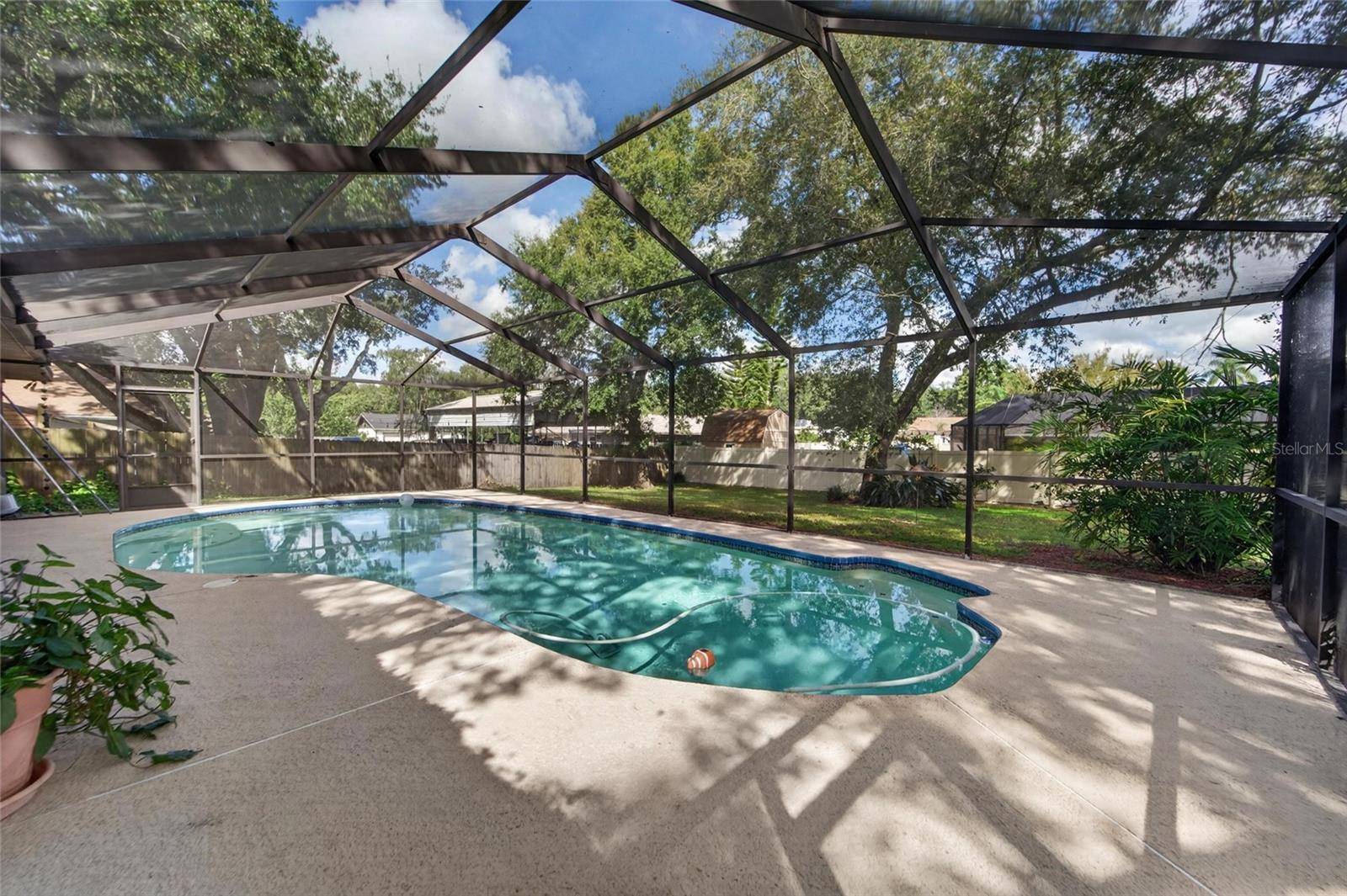 4104 BROOKE DR, Valrico, FL 33594