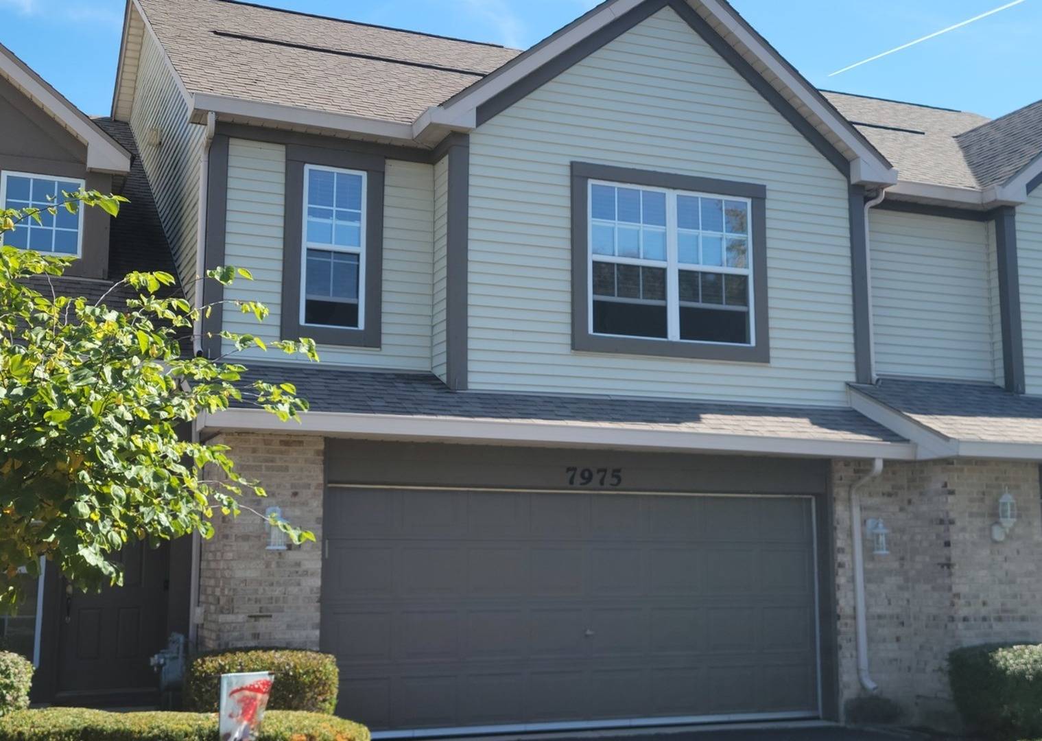 7975 Hedgewood DR #7975, Darien, IL 60561