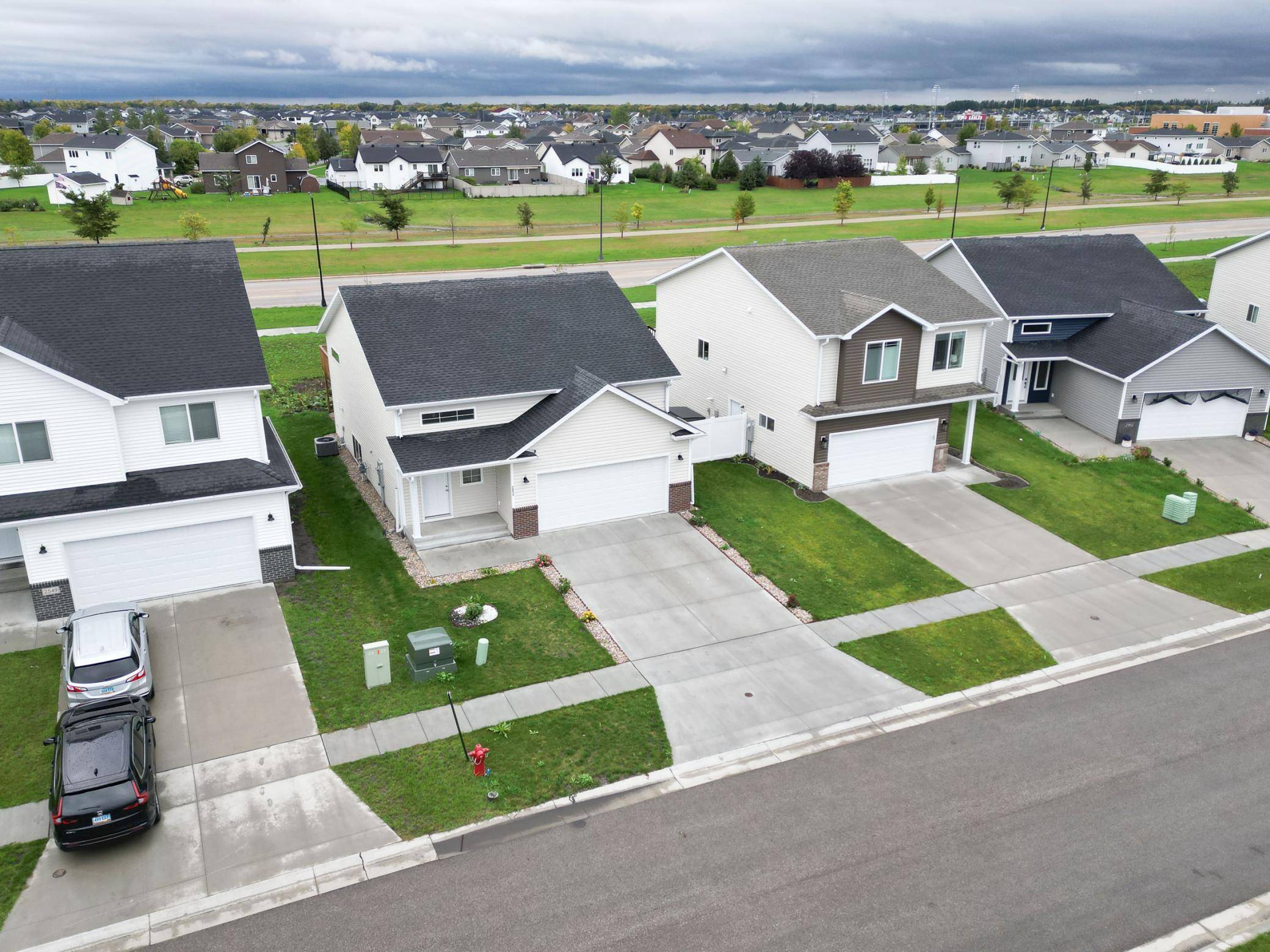 2553 FULTON LOOP S, Fargo, ND 58104