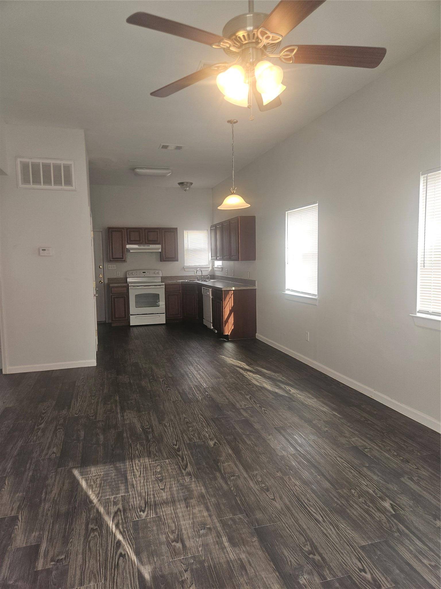 644 Mill ST #B, San Marcos, TX 78666
