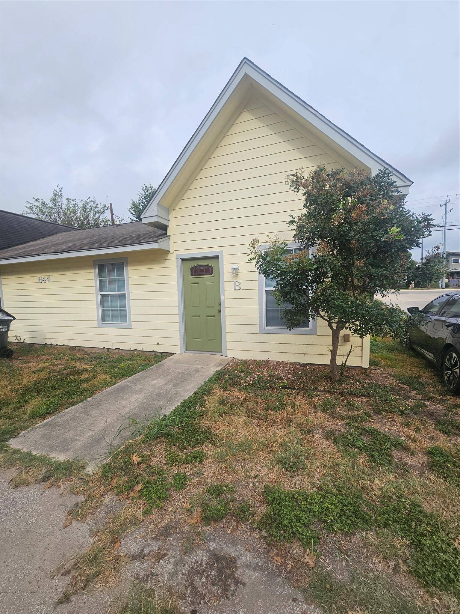 644 Mill ST #B, San Marcos, TX 78666