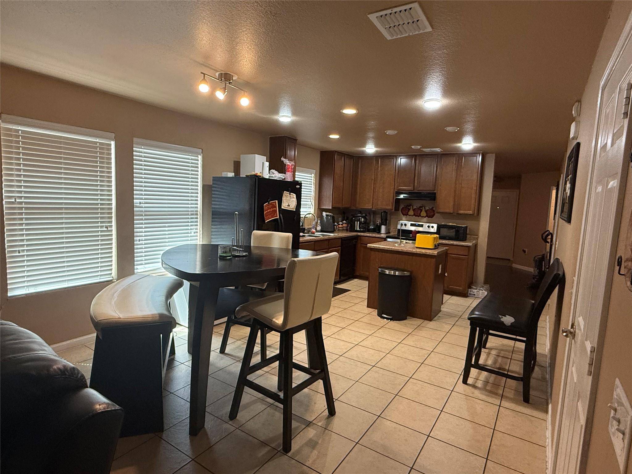 5713 Berryline WAY, Austin, TX 78724