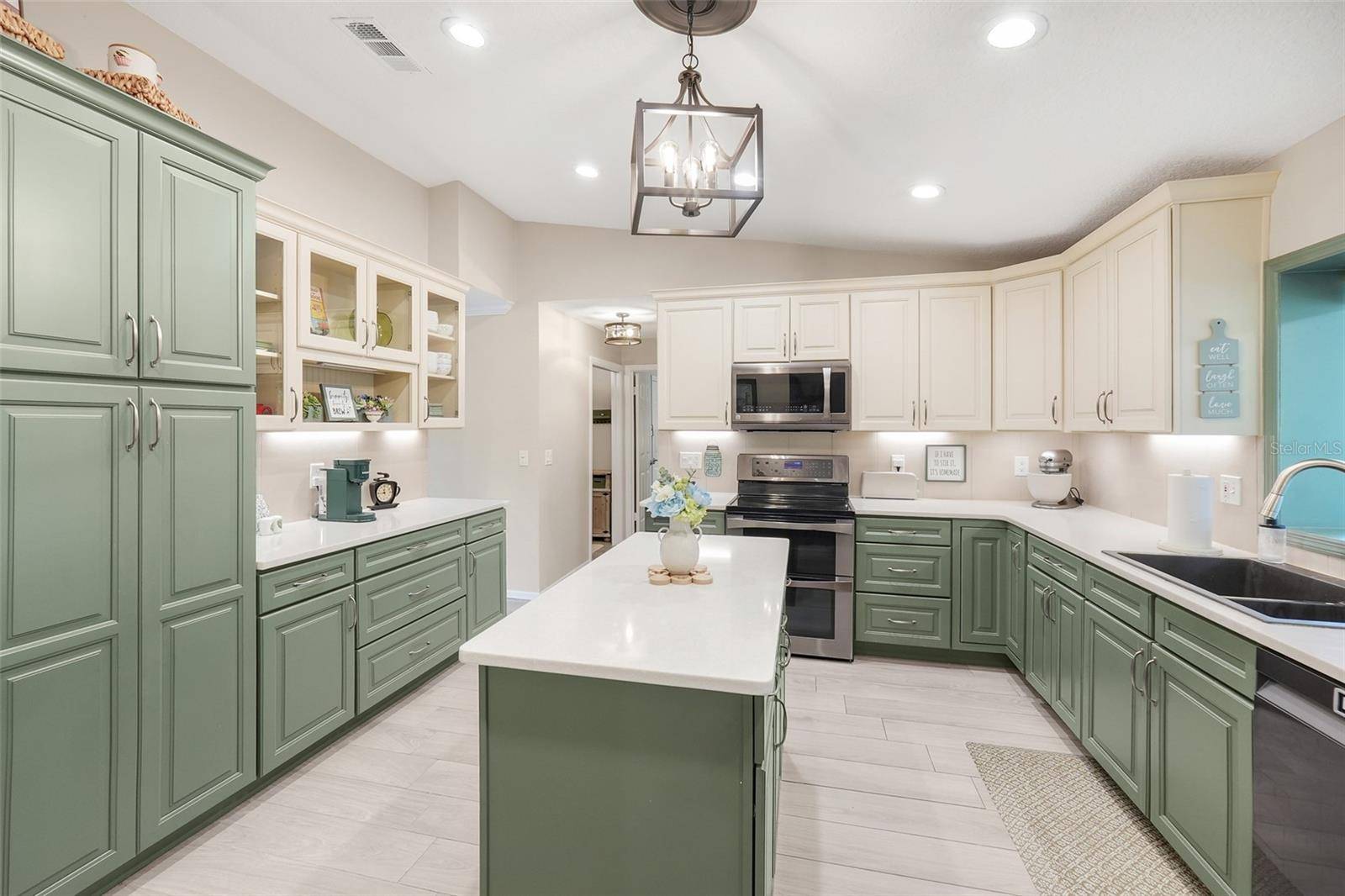1990 BRANTLEY CIR, Clermont, FL 34711