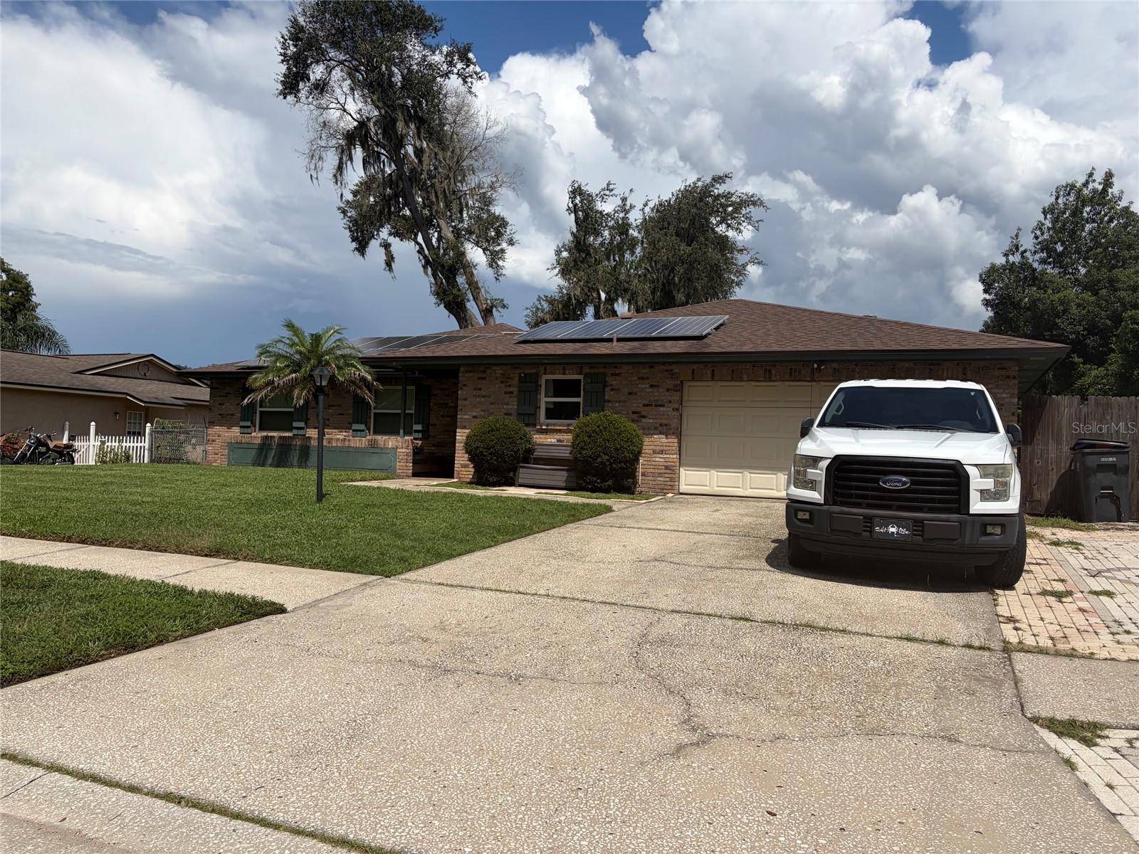 814 SHANGRI LA DR, Seffner, FL 33584