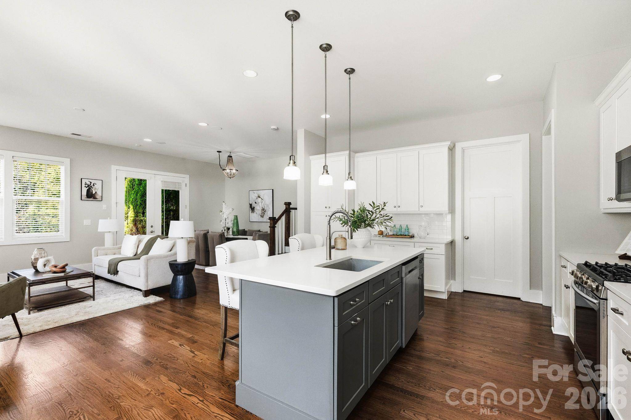 1303 Cortland RD E, Charlotte, NC 28209
