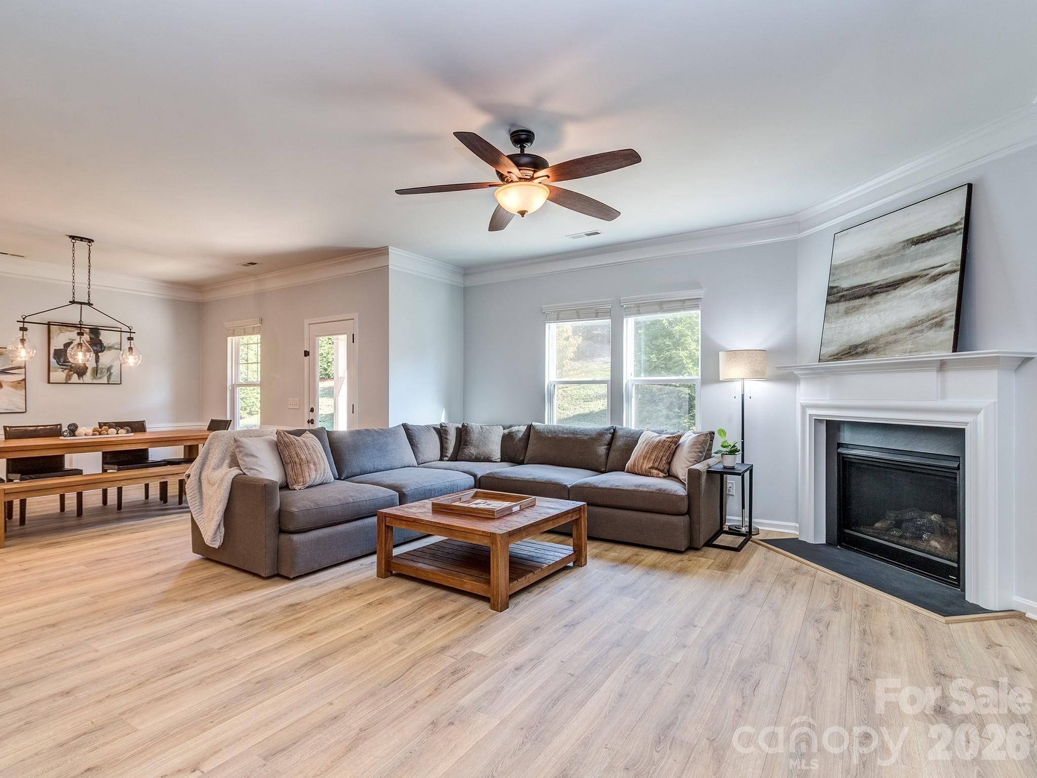 3827 Park South Station BLVD, Charlotte, NC 28210