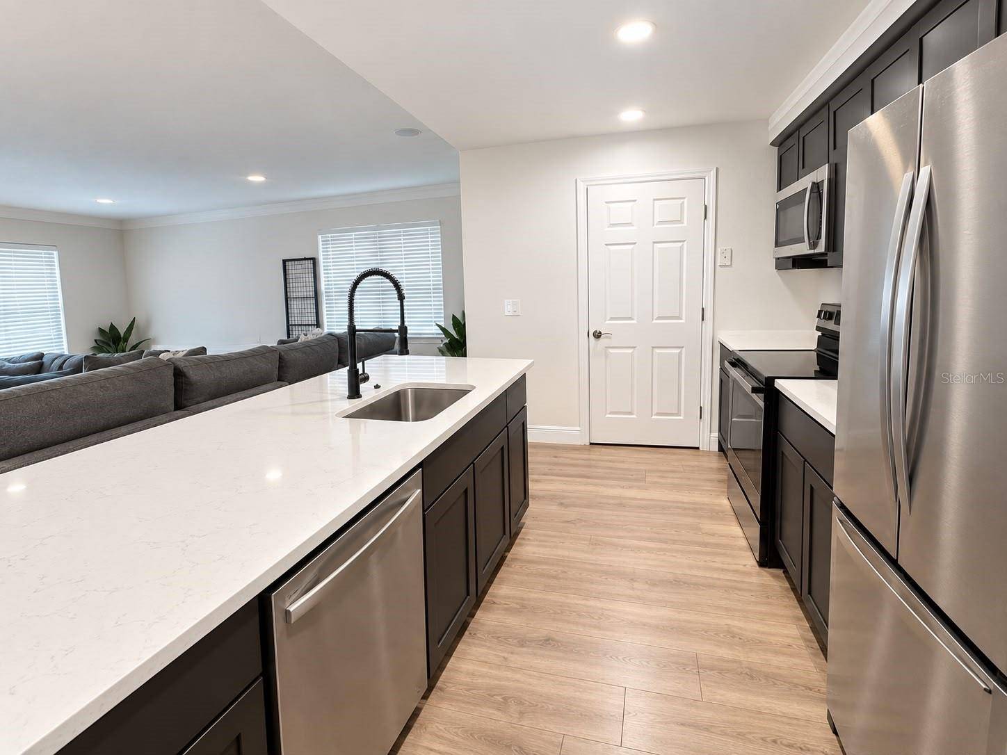 6611 TIME SQUARE AVE #105, Orlando, FL 32835