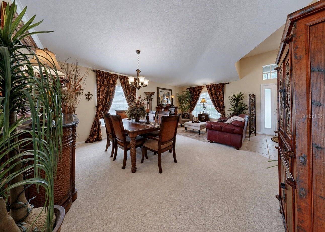 2348 ROANOKE SPRINGS DR, Ruskin, FL 33570