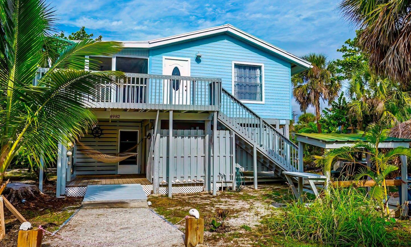 8982 SEAGRAPE LN, Boca Grande, FL 33921