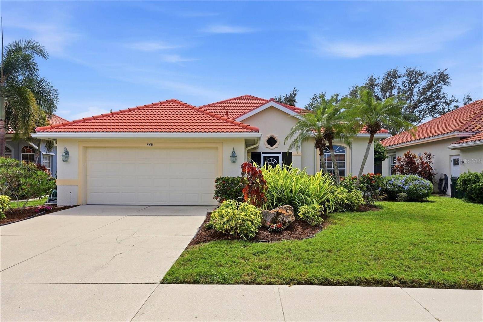 446 PINEWOOD LAKE DR, Venice, FL 34285