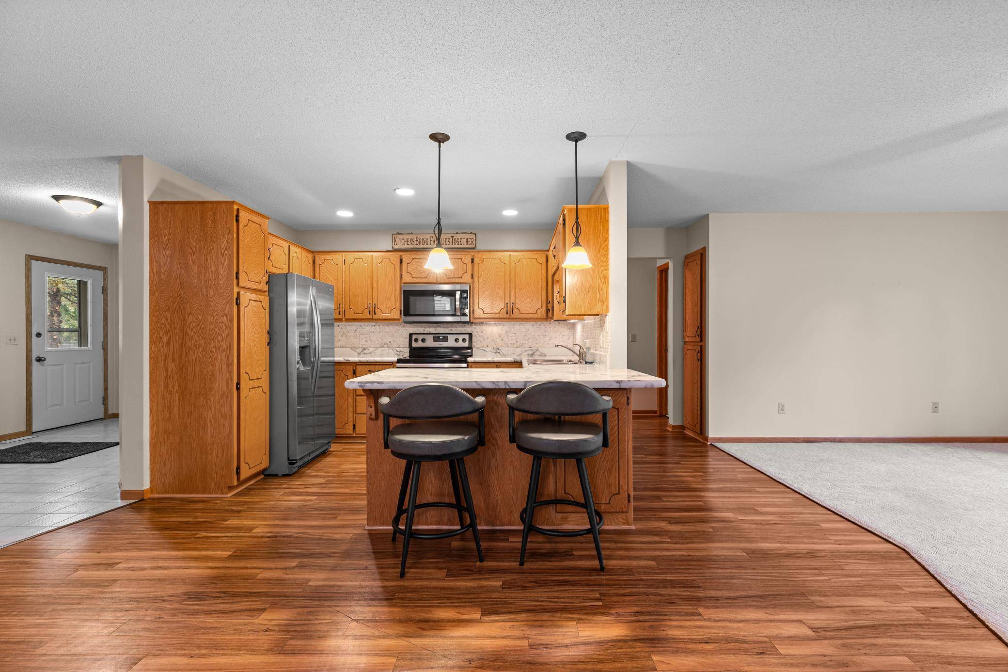 2516 Crestview LN, Brainerd, MN 56401