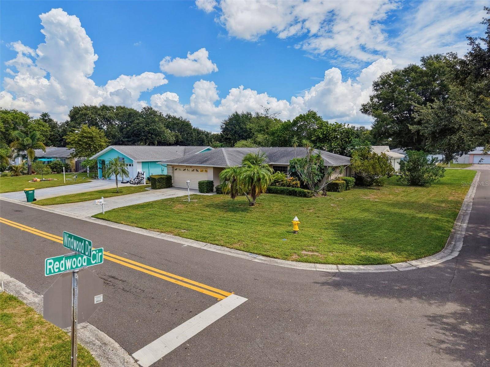 2580 WINDWOOD DR, Clearwater, FL 33763