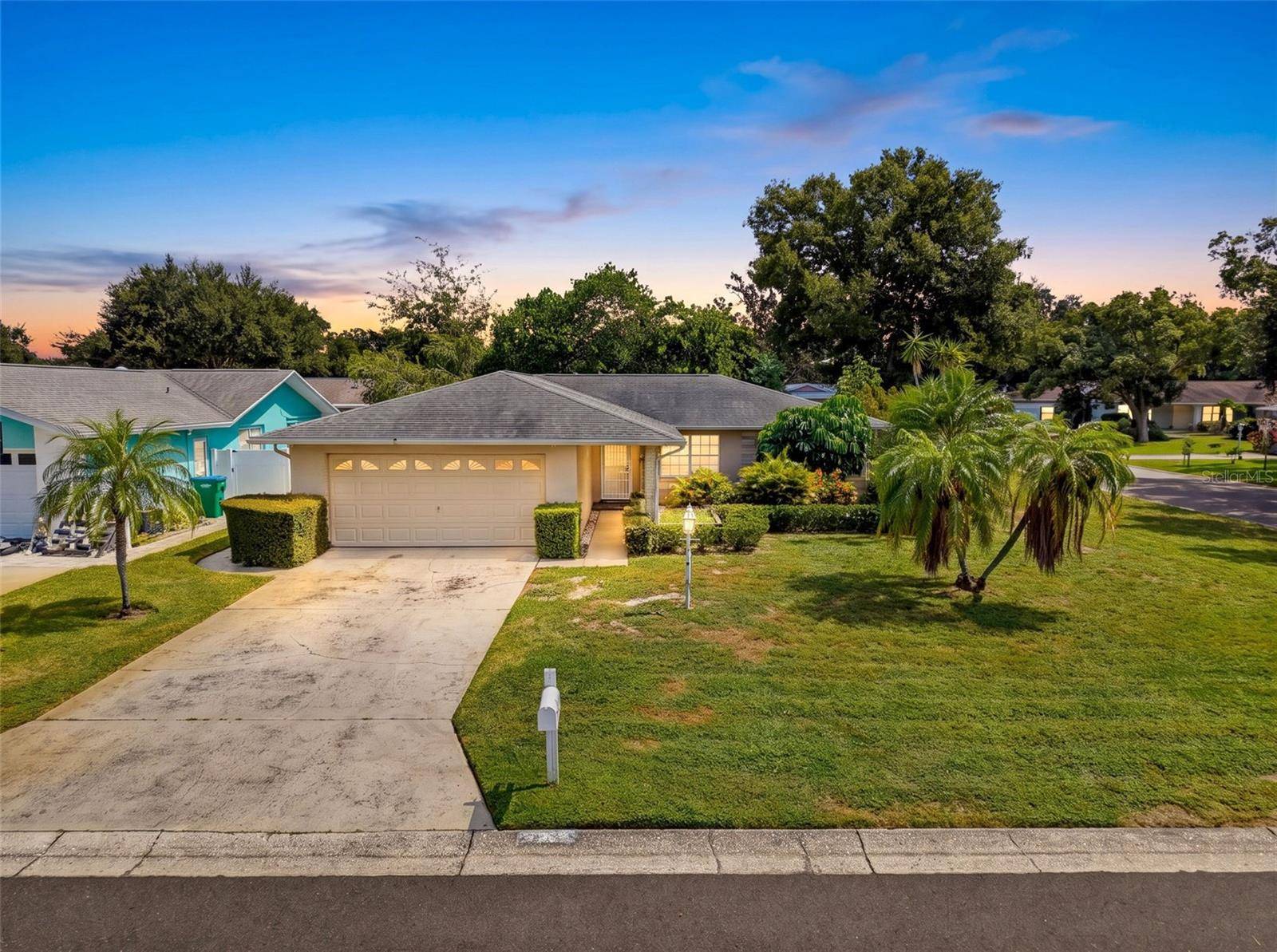 2580 WINDWOOD DR, Clearwater, FL 33763